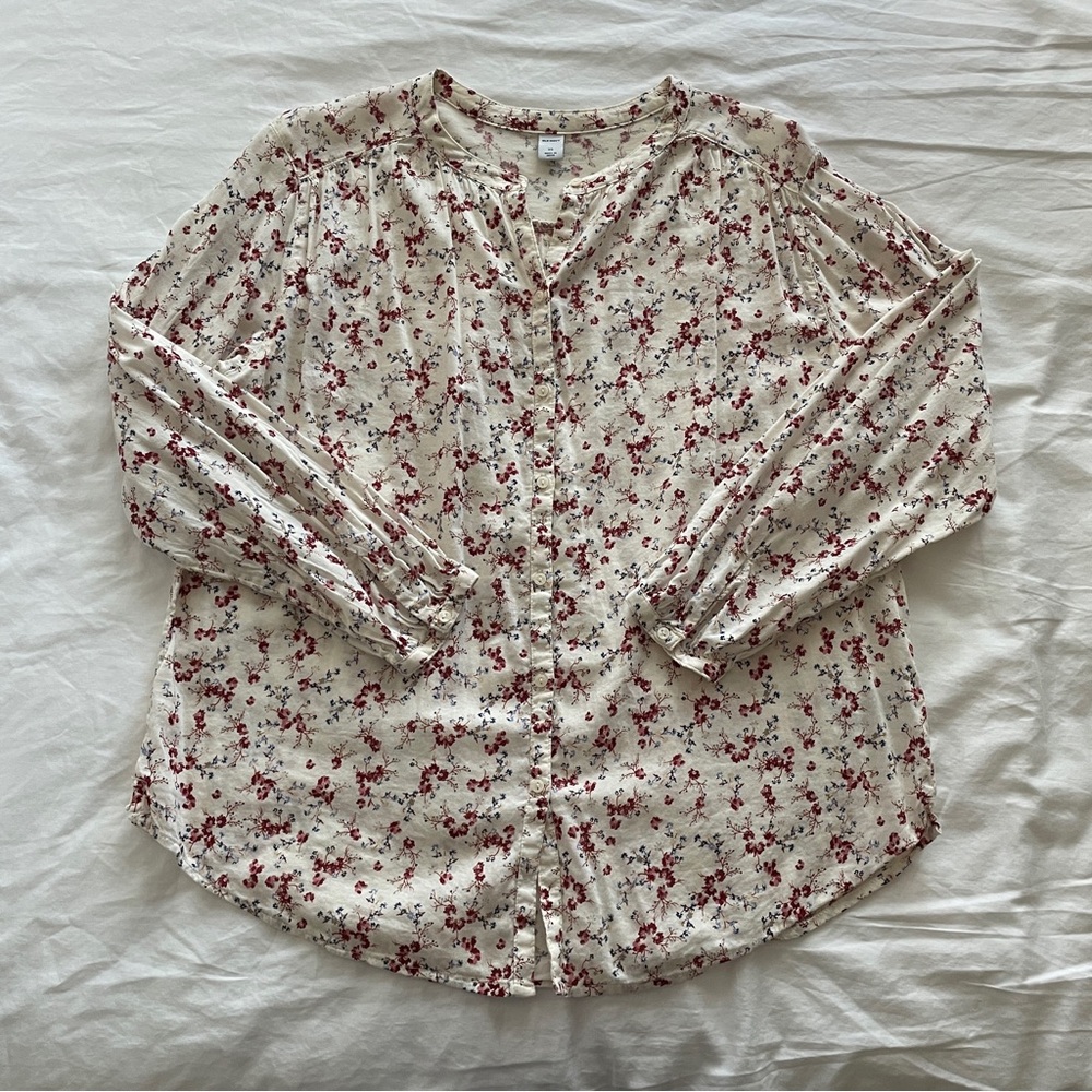 Elegant Floral Button-Up Blouse